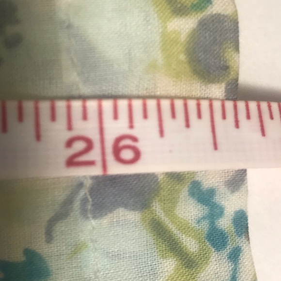 i.e. relaxed 100% Cotton Floral Button Down Roll Sleeve Blouse Size: 8 - Picture 14 of 14